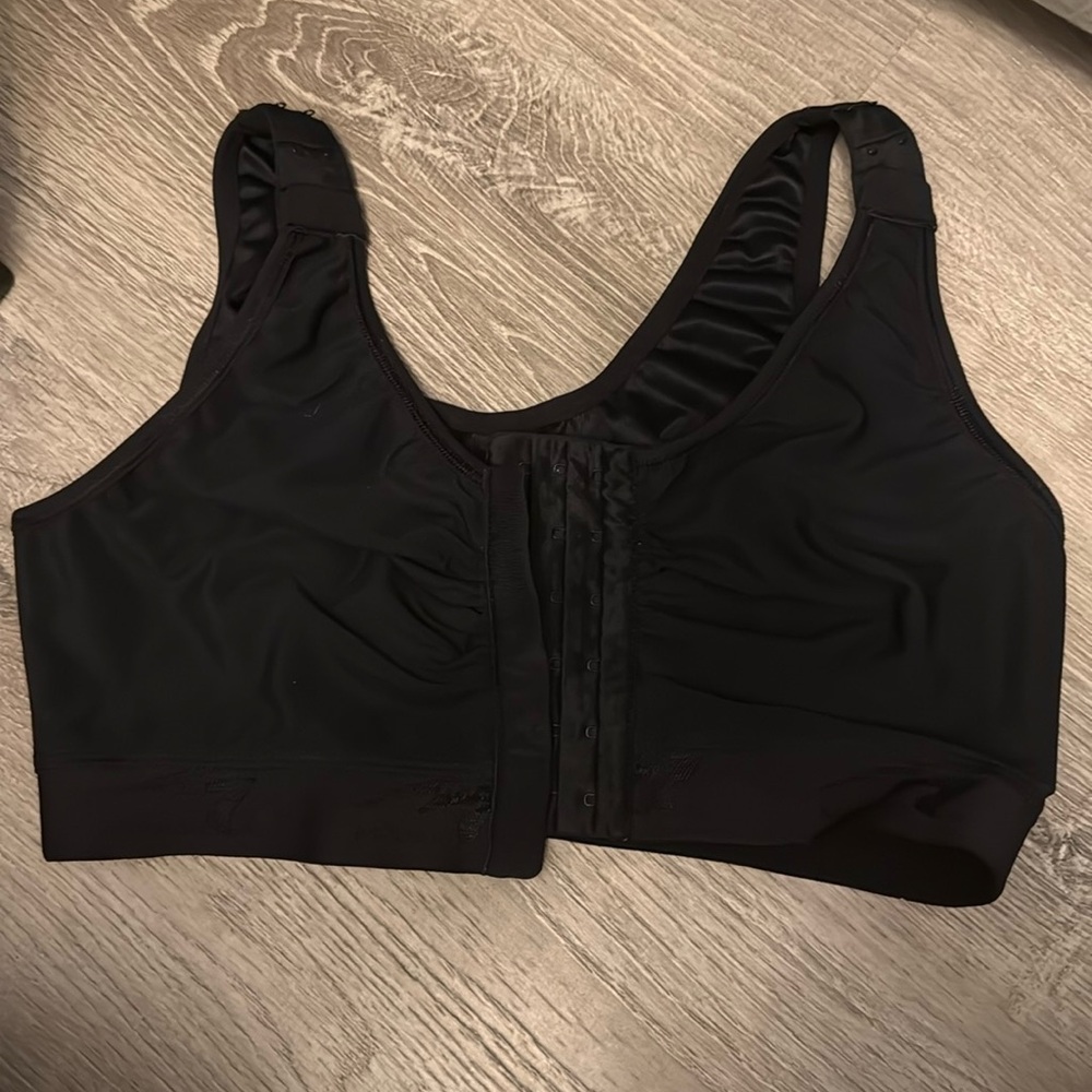 Marena Recovery 36 b/c Surgical Compression Bra 

.